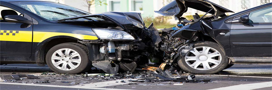 2 cars in a head on crash